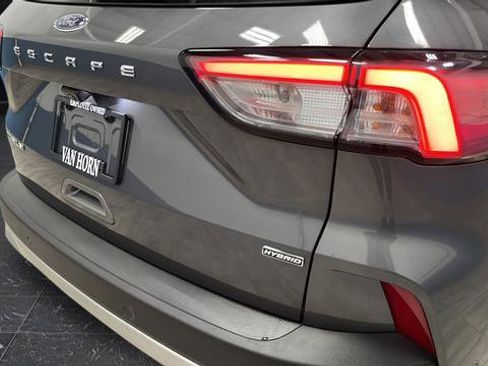 Used 2021 Ford Escape Titanium w/ Titanium Elite Package FWD image 33