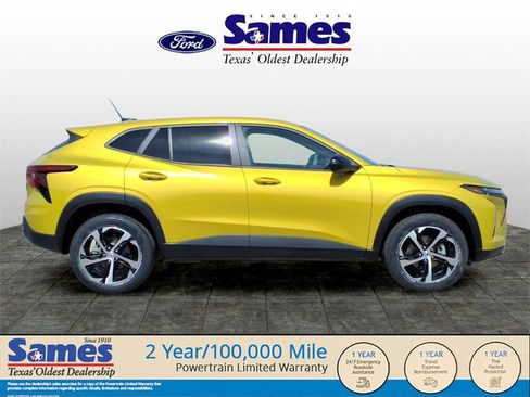 Used 2024 Chevrolet Trax RS w/ Driver Confidence Package image 5