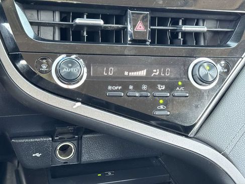 Used 2023 Toyota Camry XSE w/ Navigation Package FWD image 19
