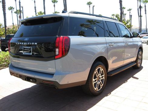 Certified 2025 Ford Expedition Max Active AWD/4WD image 4