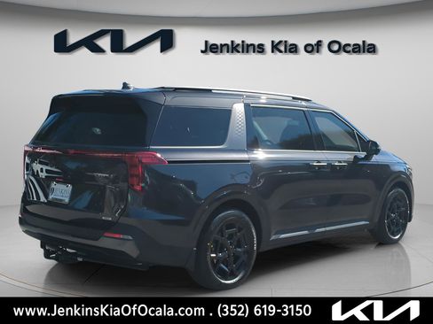 New 2026 Kia Carnival SX image 3