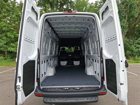 New 2025 Mercedes-Benz Sprinter 2500 image 17