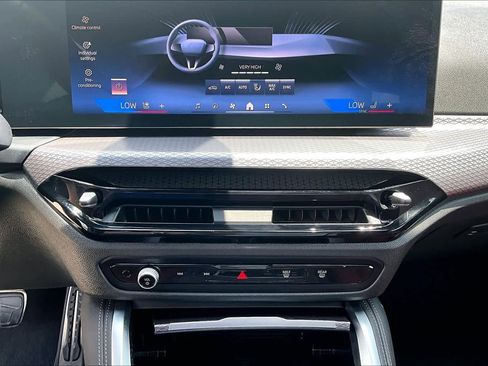 Used 2025 BMW 430i w/ M Sport Package RWD image 33