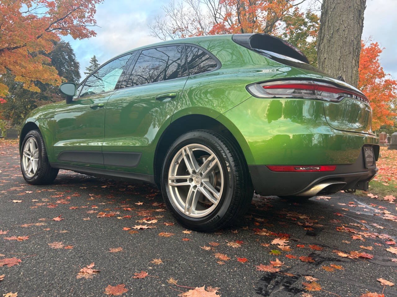 Used 2019 Porsche Macan AWD/4WD image 24
