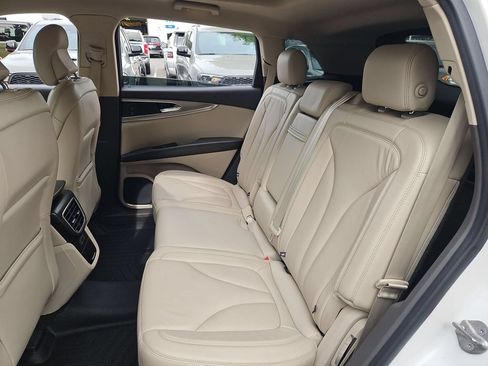 Used 2016 Lincoln MKX Select w/ Select Plus Package AWD/4WD image 14