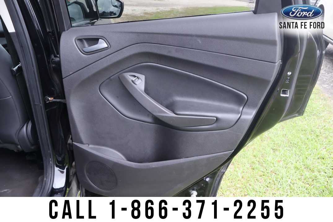 Used 2019 Ford Escape SEL AWD/4WD image 25