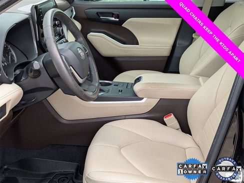 Used 2022 Toyota Highlander XLE image 18