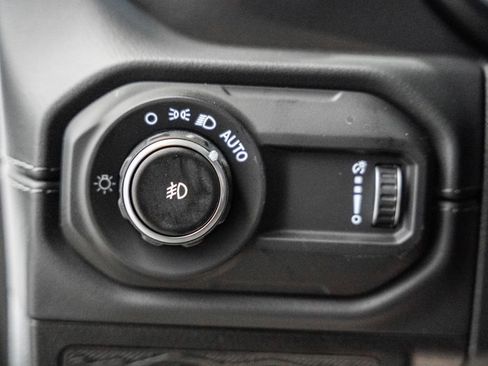 New 2026 Jeep Wrangler Unlimited Sahara AWD/4WD image 39