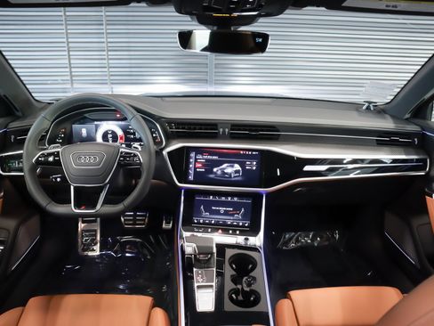 Used 2025 Audi RS 6 performance w/ Matte Carbon Package image 11