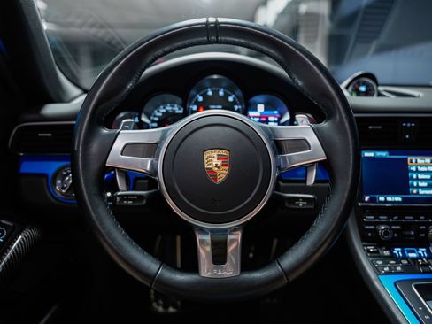 Used 2015 Porsche 911 Targa 4 AWD/4WD image 10