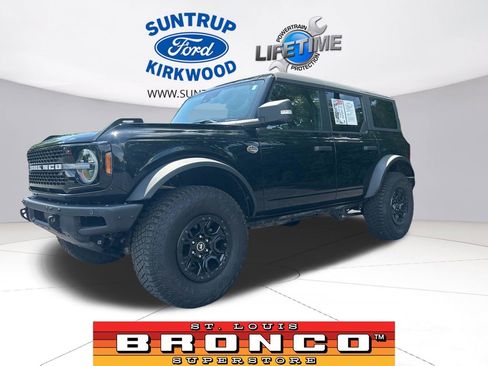 Used 2023 Ford Bronco Wildtrak AWD/4WD image 1