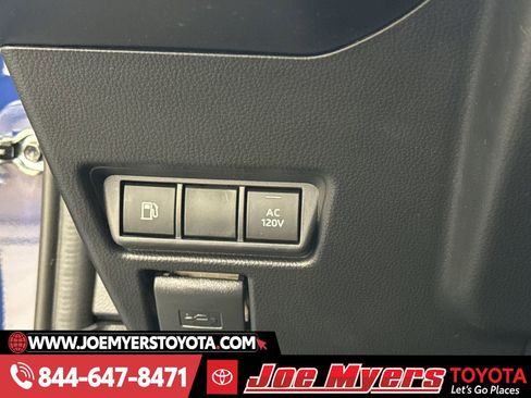 New 2026 Toyota Prius Plug-In Hybrid image 27