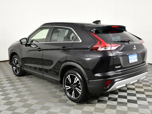 Used 2023 Mitsubishi Eclipse Cross SE image 8