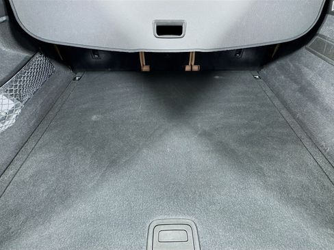 Used 2023 Porsche Cayenne AWD/4WD image 58