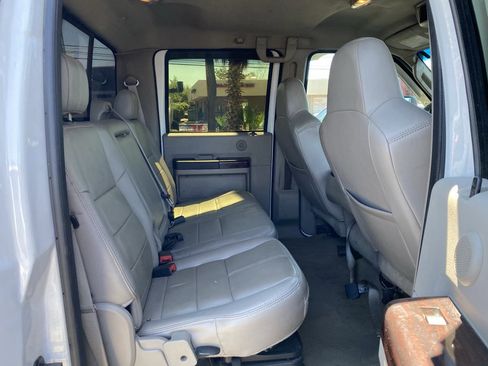 Used 2008 Ford F350 Lariat image 29