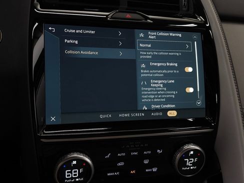 Used 2024 Jaguar E-PACE R-Dynamic SE image 28