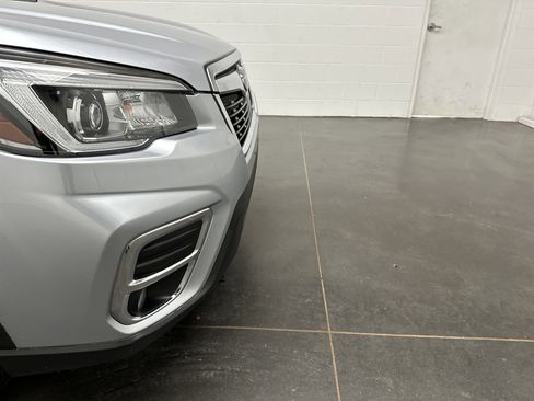 Used 2019 Subaru Forester Limited w/ Popular Package #3 image 2