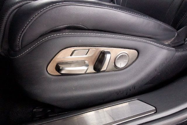 Used 2019 Lexus LS 500 w/ Accessory Package (Z2) RWD image 11