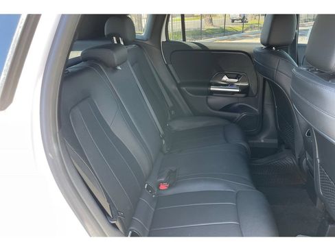 Used 2021 Mercedes-Benz GLA 250 image 19