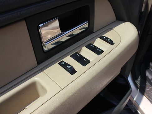 Used 2012 Ford F150 XLT w/ XTR Pkg image 28