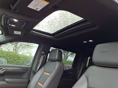 Used 2024 GMC Sierra 1500 AT4 w/ Technology Package image 26