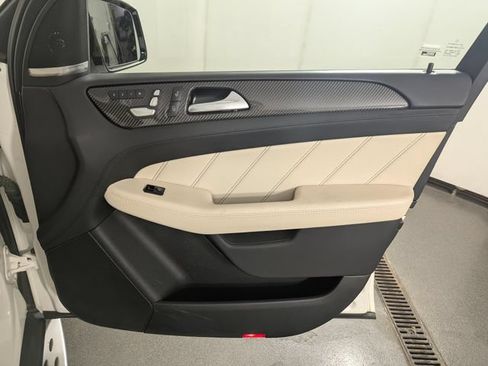 Used 2016 Mercedes-Benz GLE 63 AMG S image 29