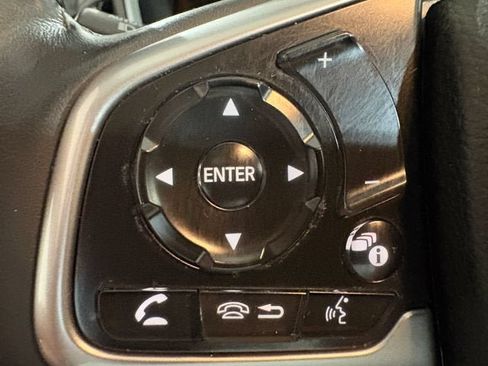 Used 2021 Honda CR-V Touring image 22