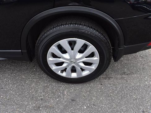 Used 2017 Nissan Rogue S w/ S Appearance Package image 25