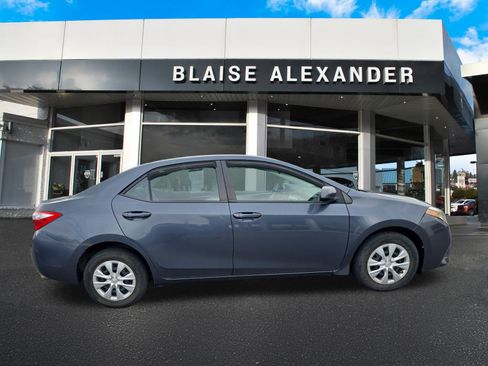 Used 2014 Toyota Corolla L FWD image 2