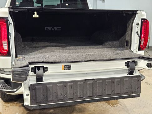 Used 2024 GMC Sierra 1500 Denali w/ Denali Reserve Package image 18