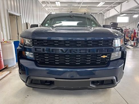 Used 2021 Chevrolet Silverado 1500 Custom AWD/4WD image 31