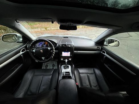 Used 2005 Porsche Cayenne S image 15