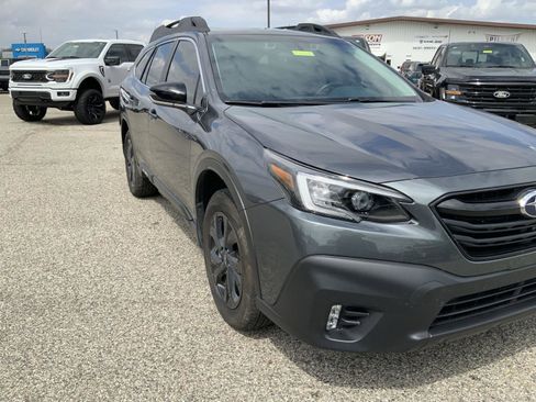 Used 2021 Subaru Outback Onyx Edition XT w/ Popular Package #2 image 12