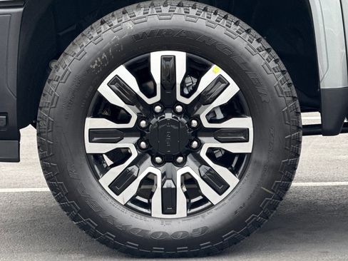 New 2026 GMC Sierra 2500 Denali Ultimate image 26