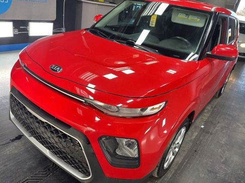 Used 2021 Kia Soul LX image 1