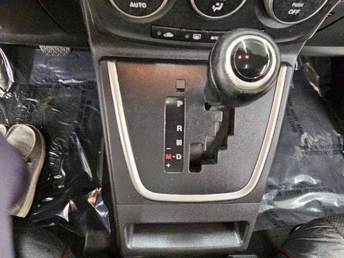 Used 2013 MAZDA MAZDA5 Grand Touring FWD image 18