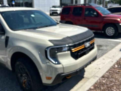 Used 2025 Ford Maverick Tremor AWD/4WD image 3