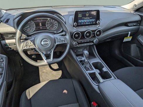 Used 2024 Nissan Sentra SV image 13
