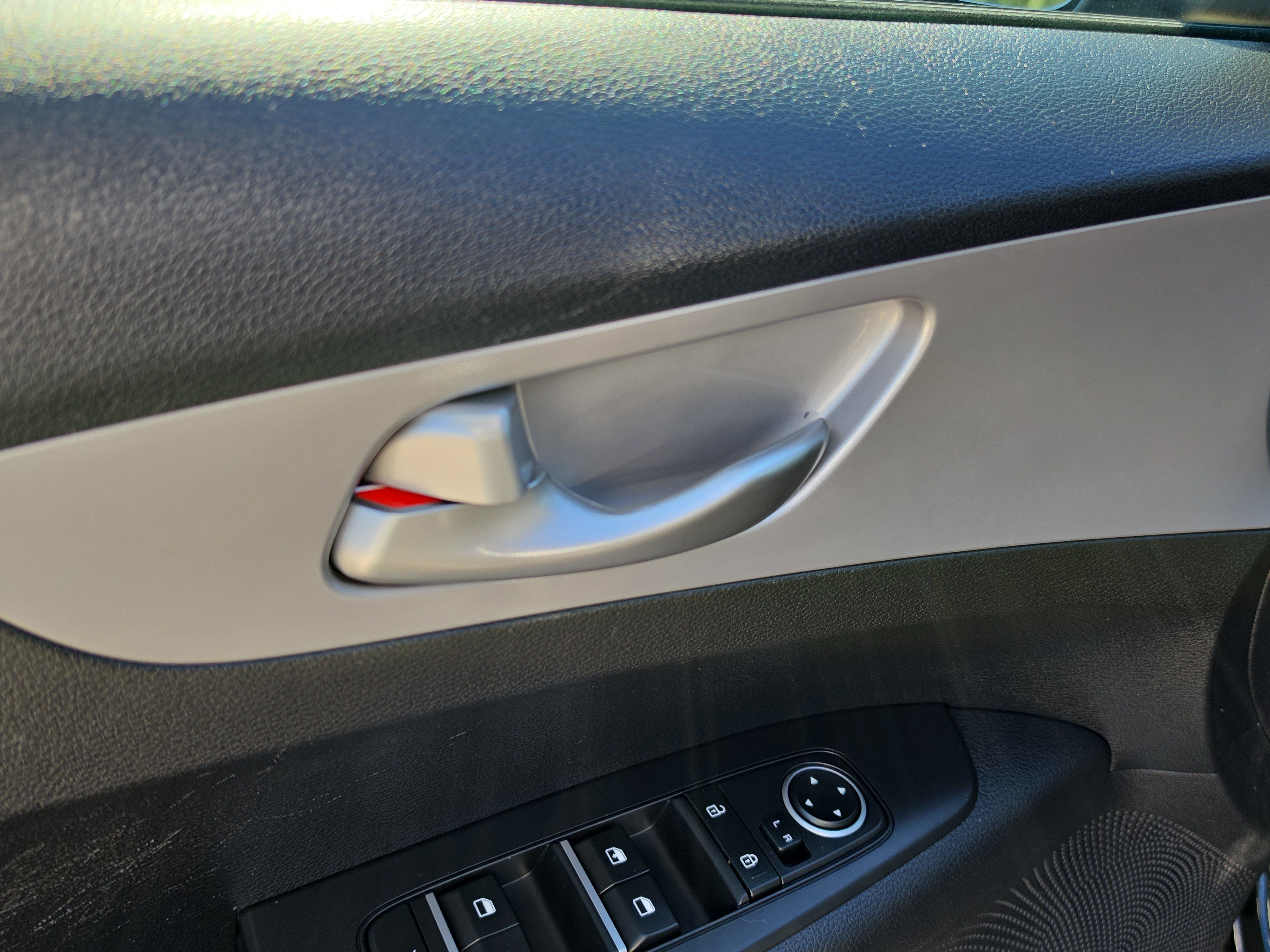 Certified 2023 Kia Forte LXS FWD image 18