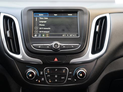 Used 2019 Chevrolet Equinox LT image 30