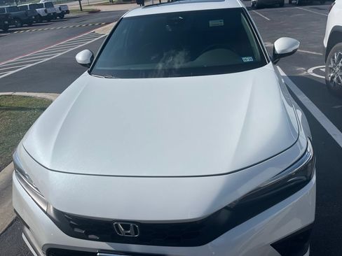 Used 2024 Honda Civic Sport Touring image 2