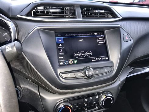 Used 2022 Chevrolet TrailBlazer LT image 16