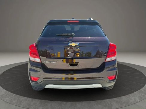 Used 2022 Chevrolet Trax LT w/ Driver Confidence Package AWD/4WD image 5
