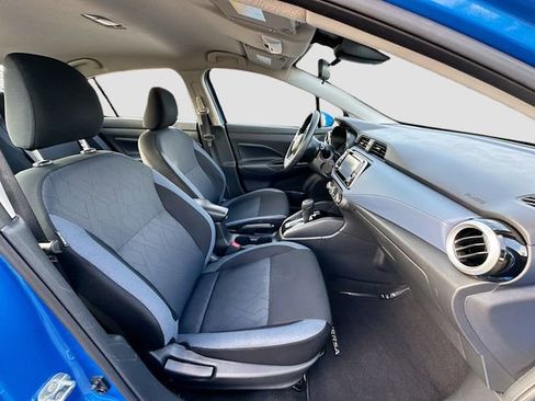 Used 2023 Nissan Versa SV image 24