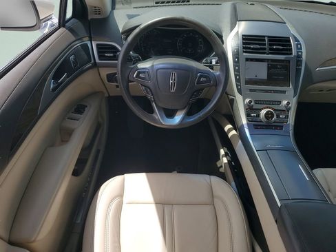 Used 2019 Lincoln MKZ Reserve FWD image 20
