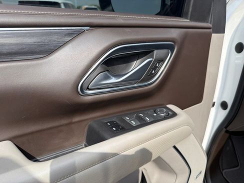 Used 2023 GMC Yukon SLT RWD image 19
