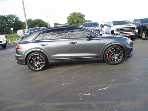 Used 2022 Audi Q8 Prestige image 4