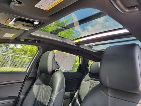 Used 2024 Kia Sportage X-Line w/ X-Line Premium Package AWD/4WD image 4