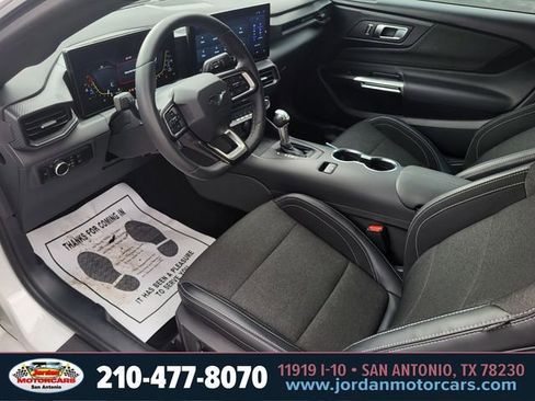 Used 2024 Ford Mustang Coupe RWD image 17