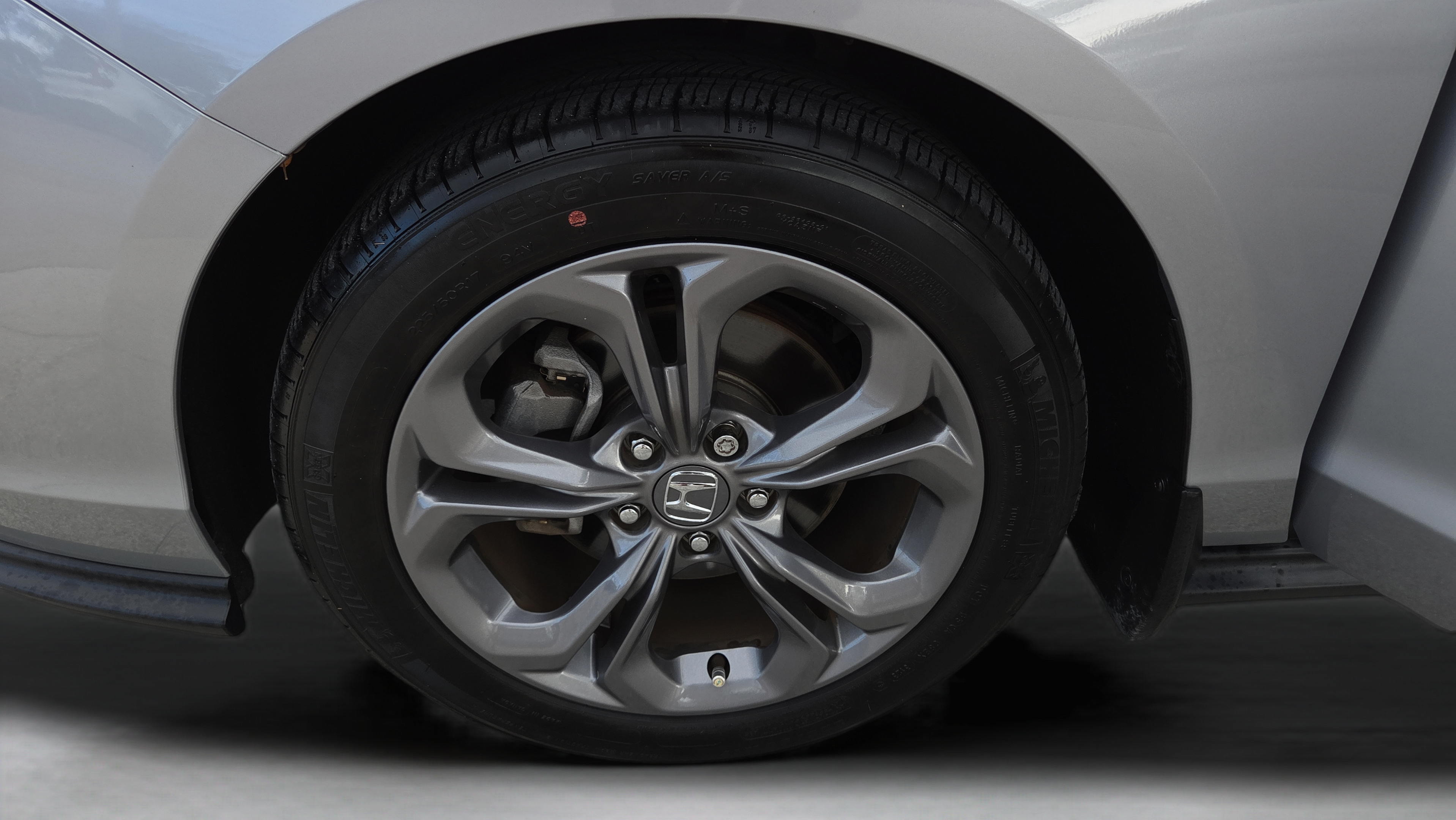 Used 2023 Honda Accord EX image 24
